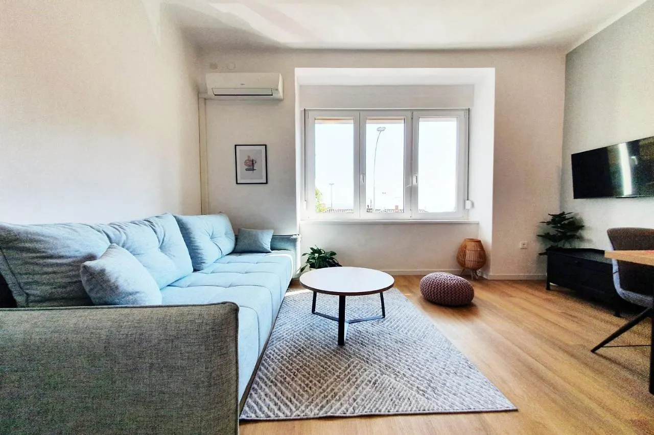 Stross 1 Bdrm Apartment Rijeka